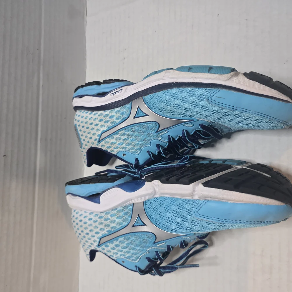 Women‎ Blue and White Shoes